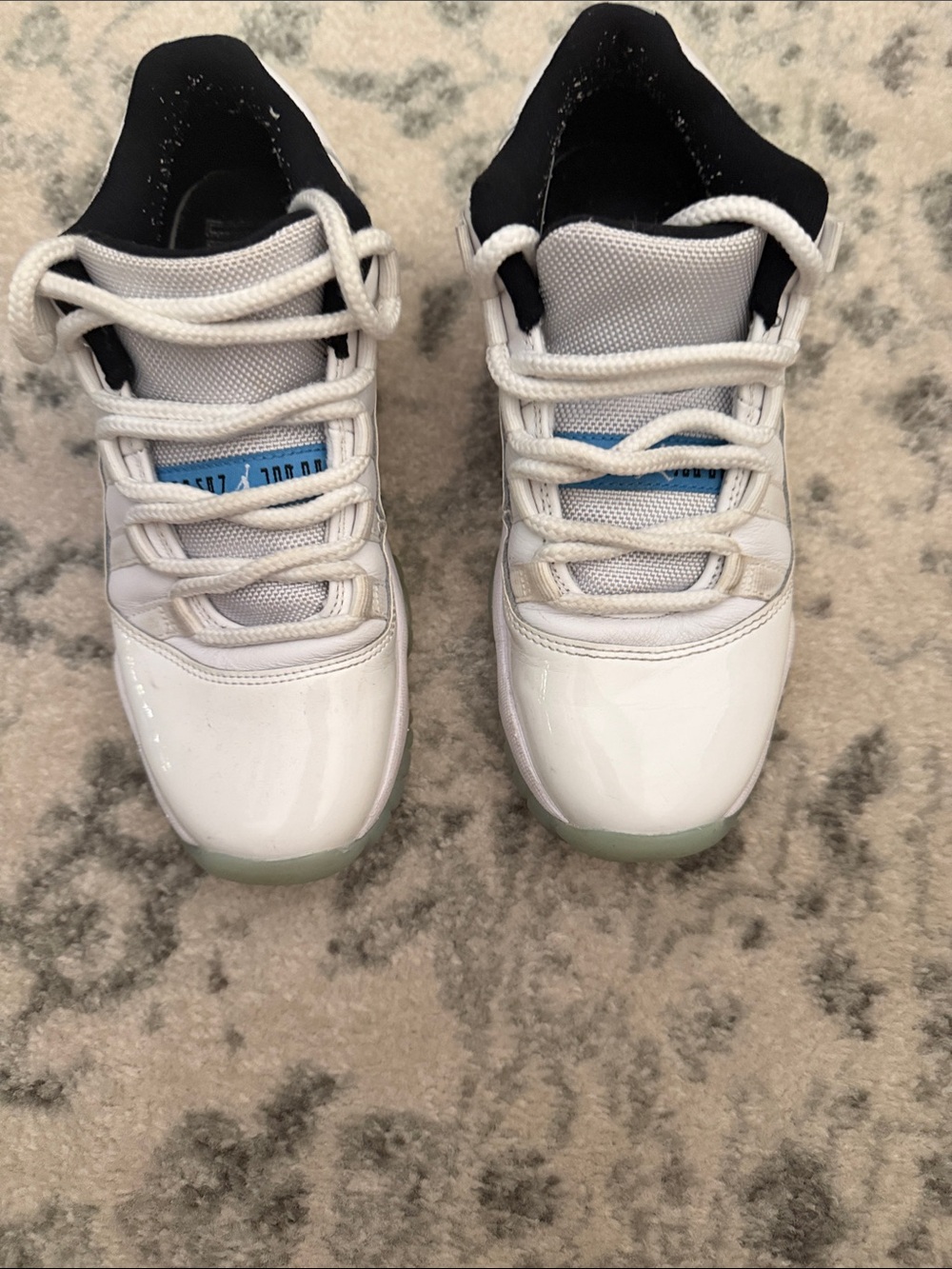 Jordan Air 11 Retro Low 'Legend Blue” kids size 5.5